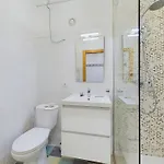 Apartment Centre Serbes *