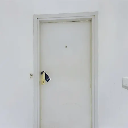 Centre Serbes アパート