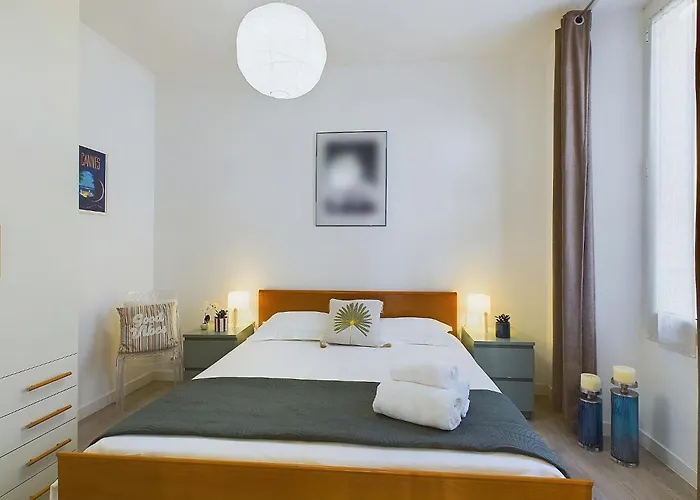 Centre Serbes شقة كان