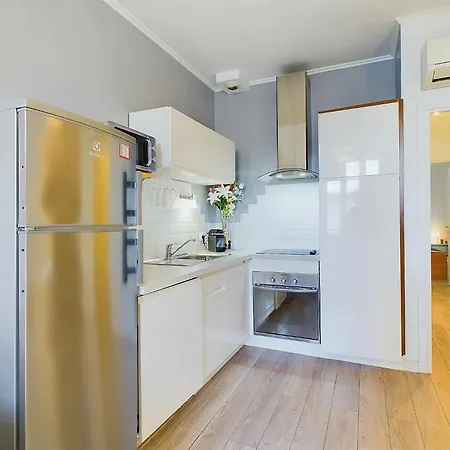 Centre Serbes * Cannes