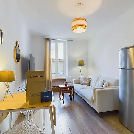 Apartment Centre Serbes