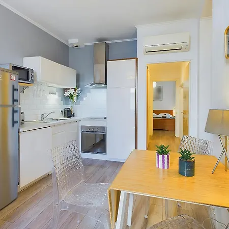 Centre Serbes Apartment Cannes